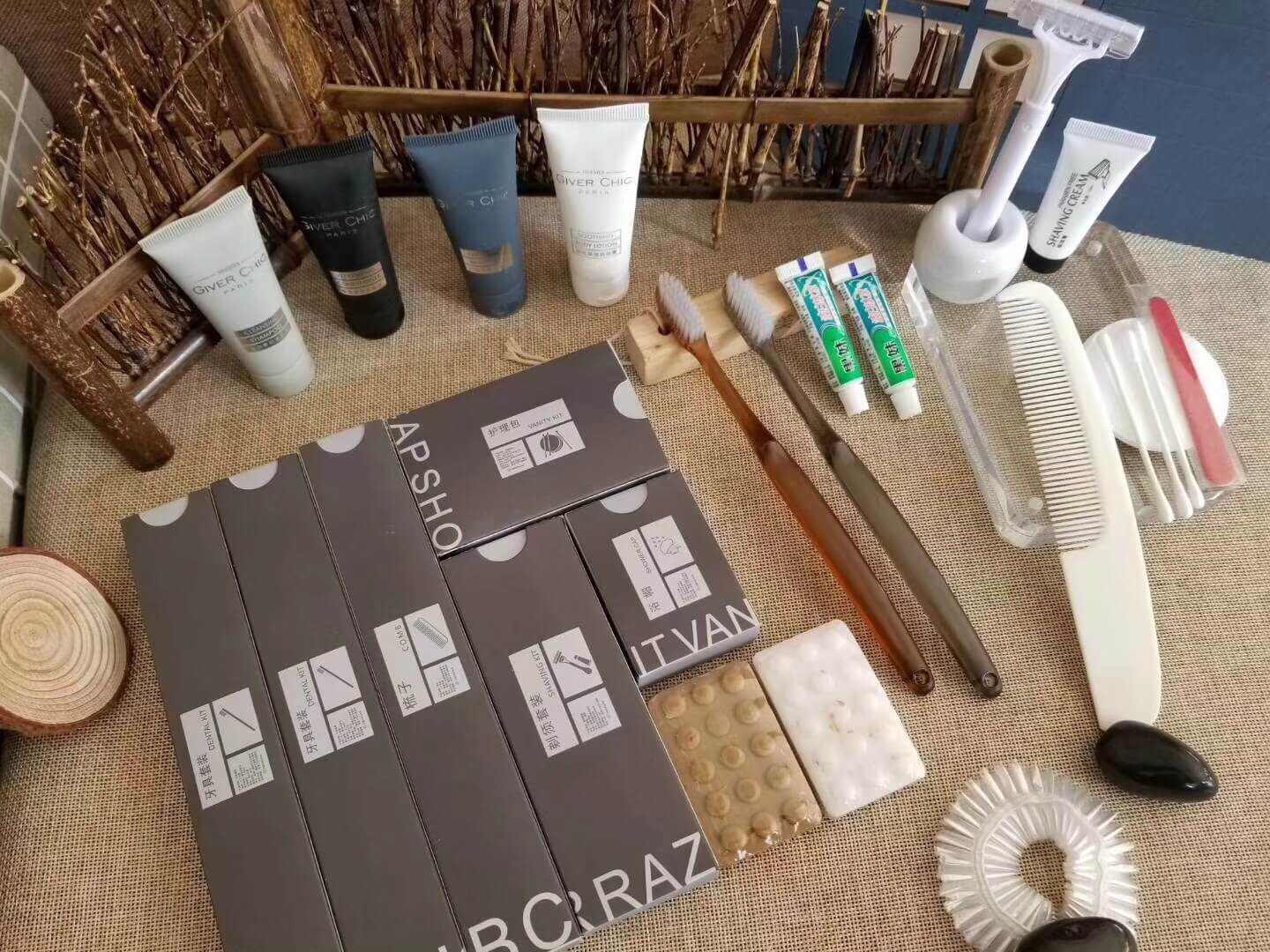 酒店用品批发哪里好_桑拿洗浴用品配送价格 酒店用品批发哪里好_桑拿洗浴用品配送价格